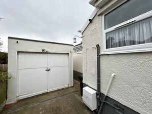 Photo 30- click for photo gallery